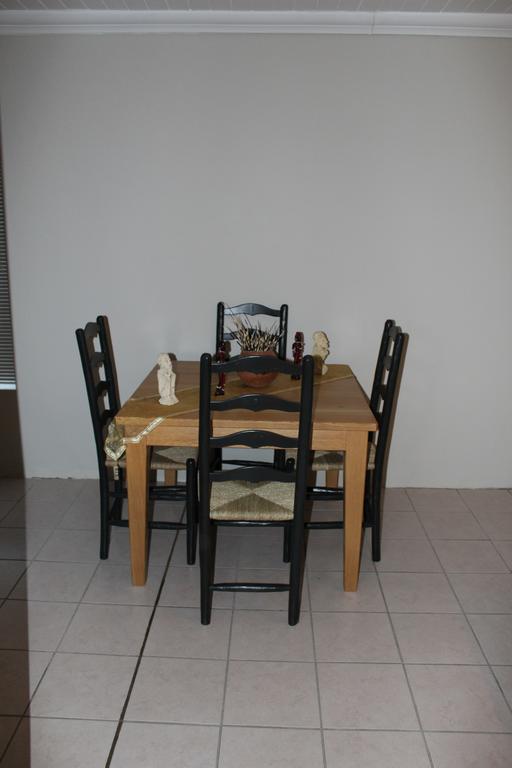 The Upper Deck Apartment Swellendam Bagian luar foto