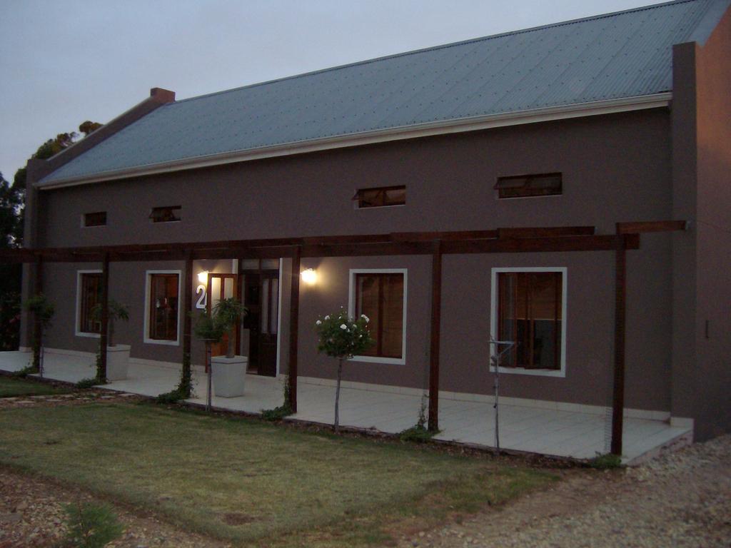 The Upper Deck Apartment Swellendam Bagian luar foto