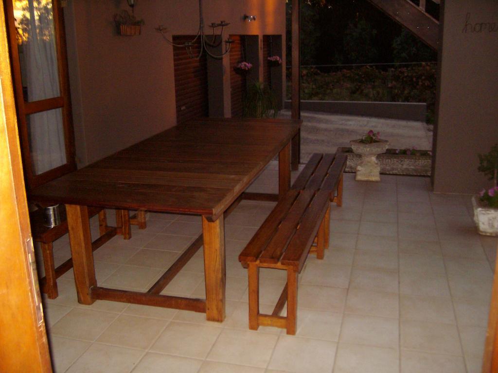 The Upper Deck Apartment Swellendam Bagian luar foto
