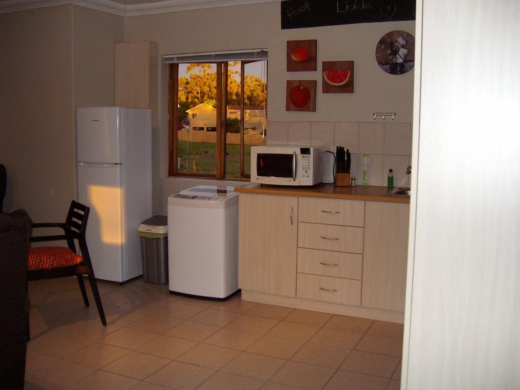 The Upper Deck Apartment Swellendam Bagian luar foto