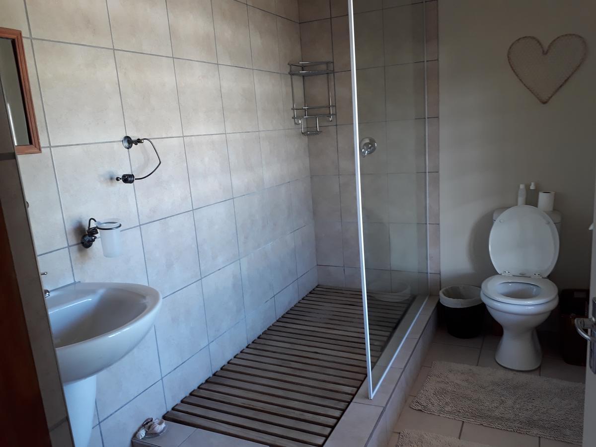 The Upper Deck Apartment Swellendam Bagian luar foto